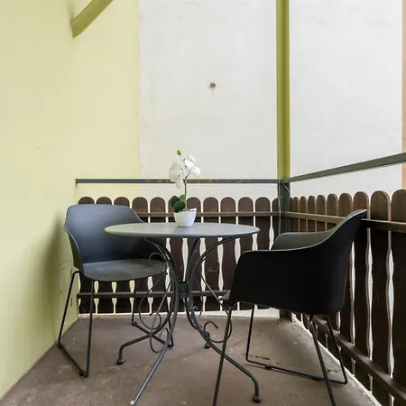 Coy - Comfortable & Work Smart Apartman *