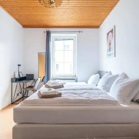 Apartman Coy - Comfortable & Work Smart