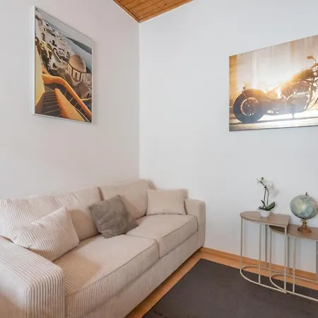 Coy - Comfortable & Work Smart Apartman *