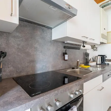 Apartman Coy - Comfortable & Work Smart *