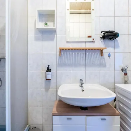 Apartamento Coy - Comfortable & Work Smart Leoben (Styria)