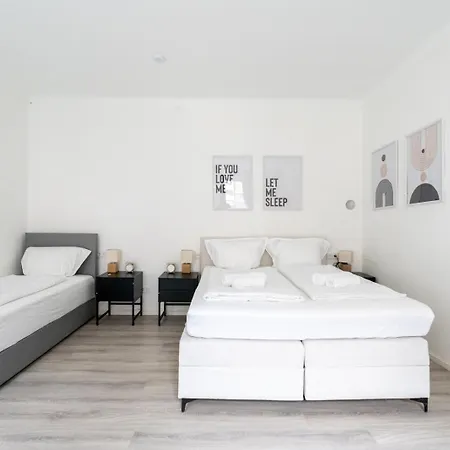 Apartman Coy - Comfortable & Work Smart *