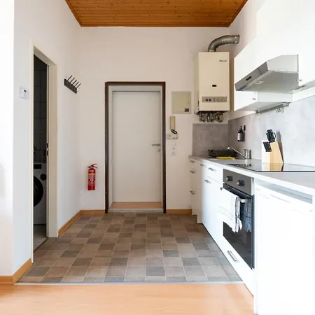 Coy - Comfortable & Work Smart Apartman